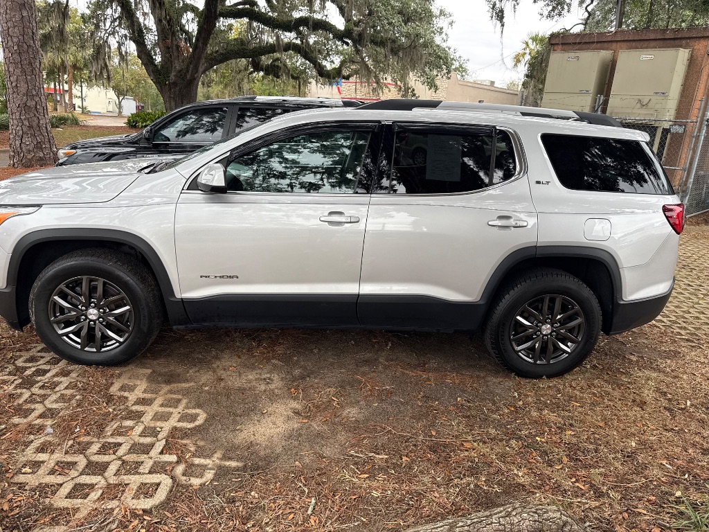 2017 GMC Acadia SLT-1's photo