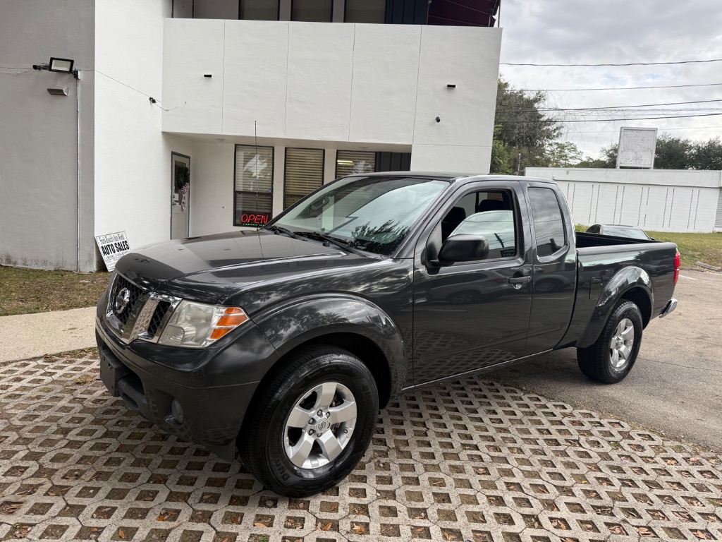 2012 Nissan Frontier SV's photo