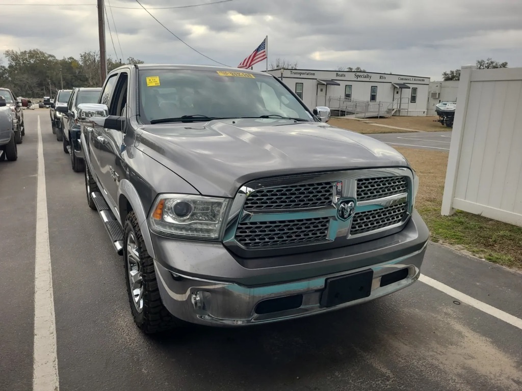 2013 RAM Ram 1500 Pickup Laramie