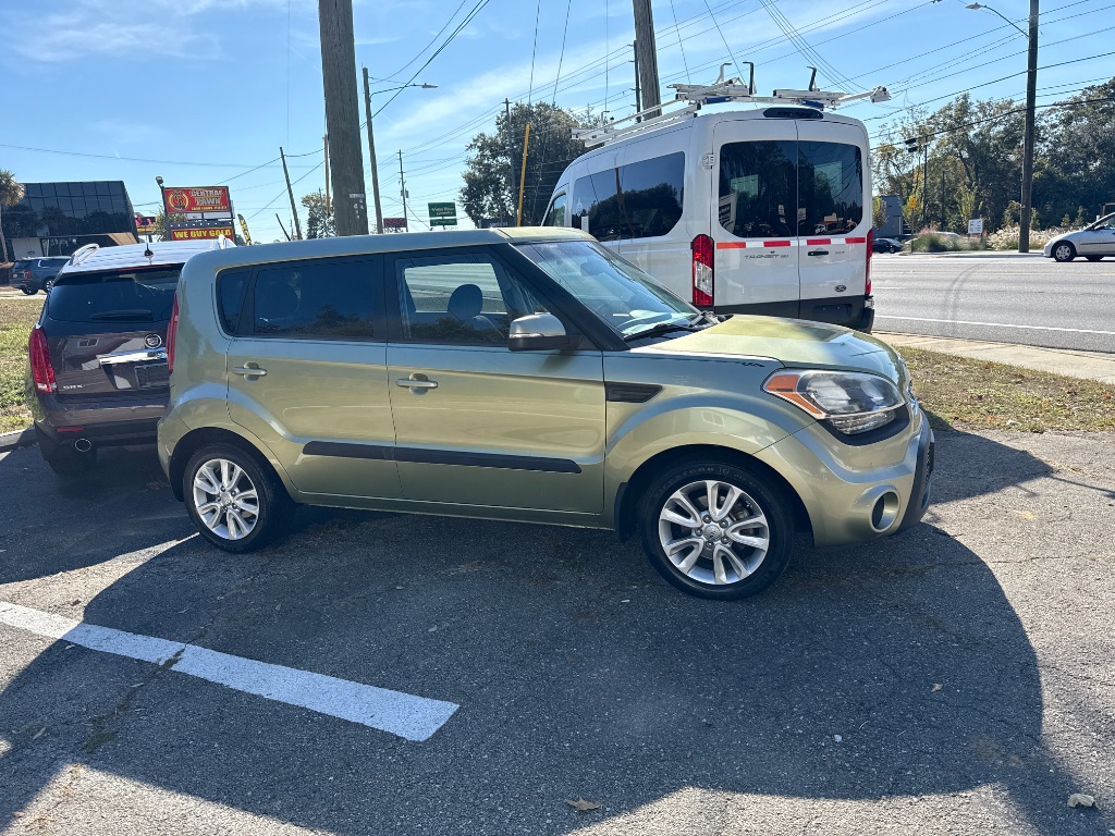 2013 Kia Soul +